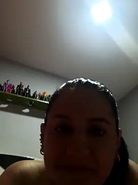 Snapshot of Titiss8921 chatting on October 5, 1:31 pm Titiss8921 online show from October 5, 1:31 pm