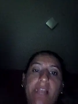 Snapshot of Titiss8921 chatting on October 18, 3:42 am Titiss8921 online show from October 18, 3:42 am