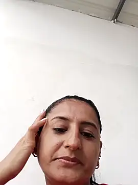 Snapshot of Titiss8921 chatting on December 19, 9:44 pm Titiss8921 online show from December 19, 9:44 pm