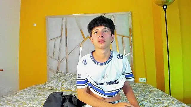 bjorn andresen  online show from October 31, 8:21 pm