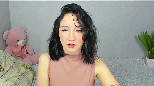 Snapshot of EileenMoores chatting on December 5, 5:09 pm EileenMoores online show from December 5, 5:09 pm