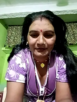Snapshot of ZIVAA chatting on May 20, 6:30 am ZIVAA online show from May 20, 6:30 am
