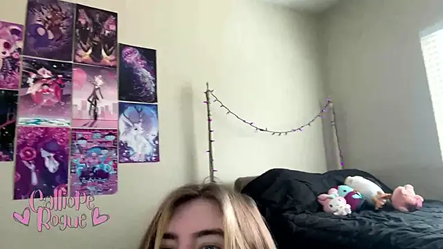 Snapshot of callioperogue chatting on October 7, 8:17 pm callioperogue online show from October 7, 8:17 pm