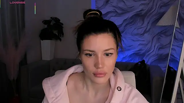 Aria Mila online show from March 26, 3:01 am