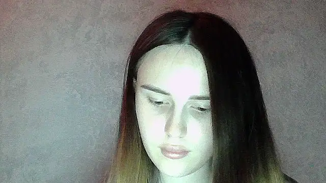 Snapshot of SweetLoraa chatting on June 10, 6:07 pm SweetLoraa online show from June 10, 6:07 pm