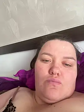 SunnyLeila2101 online show from April 11, 11:14 am