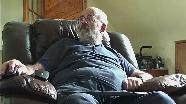 Snapshot of janzer13 chatting on September 9, 12:48 pm janzer13 online show from September 9, 12:48 pm