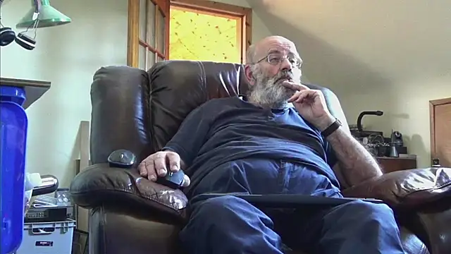 Snapshot of janzer13 chatting on September 25, 12:53 pm janzer13 online show from September 25, 12:53 pm