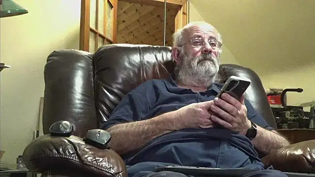 Snapshot of janzer13 chatting on November 17, 7:08 pm janzer13 online show from November 17, 7:08 pm