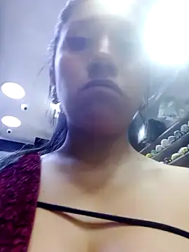 Snapshot of MihaCarther chatting on January 5, 6:11 pm MihaCarther online show from January 5, 6:11 pm