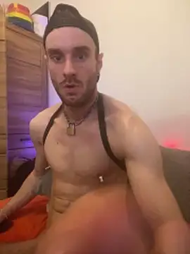 sexbooy27 online show from December 4, 11:24 pm