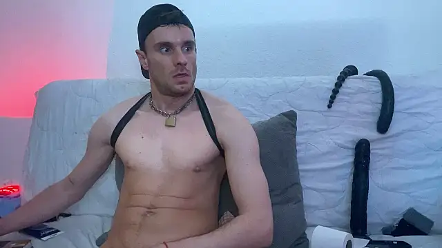 sexbooy27 online show from February 3, 11:48 am