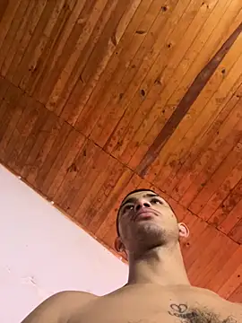 Snapshot of ArturoCardona_ chatting on October 25, 10:56 am ArturoCardona online show from October 25, 10:56 am