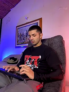 Snapshot of ArturoCardona_ chatting on November 17, 4:46 pm ArturoCardona online show from November 17, 4:46 pm