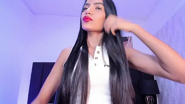 Snapshot of kaylaadams7 chatting on December 14, 11:37 am kaylaadams7 online show from December 14, 11:37 am