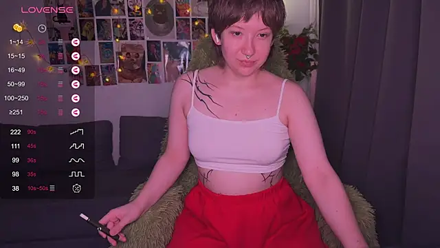 Snapshot of jooycetreier chatting on November 26, 7:31 am jooycetreier online show from November 26, 7:31 am