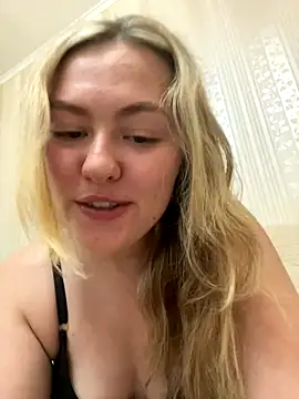 Snapshot of SunshineEmma chatting on September 24, 9:40 pm SunshineEmma online show from September 24, 9:40 pm