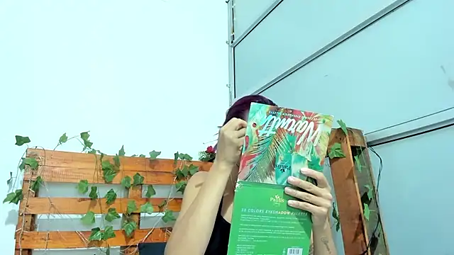 cris dulce online show from February 7, 1:31 am