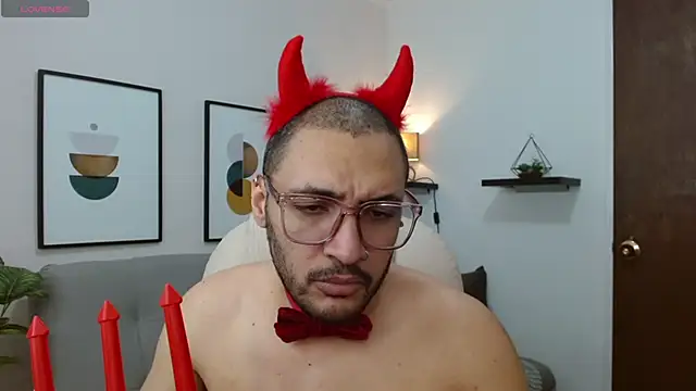   Damian    online show from October 31, 12:00 am