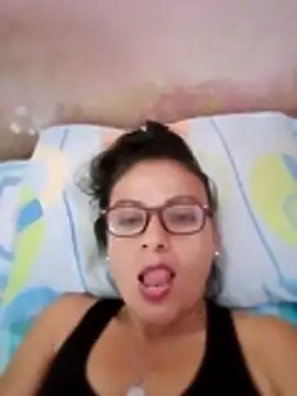 Snapshot of chocoluze chatting on July 9, 3:16 pm chocoluze online show from July 9, 3:16 pm