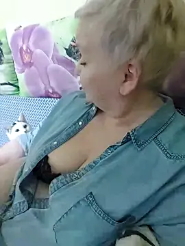 ForgeMeNot51 online show from February 24, 5:38 am