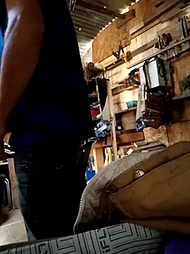 Snapshot of Canuseemeray chatting on December 19, 4:58 pm Canuseemeray online show from December 19, 4:58 pm