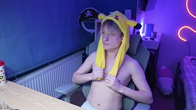 Snapshot of Serxyi chatting on January 8, 3:03 pm Serxyi online show from January 8, 3:03 pm