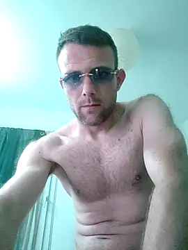 Snapshot of SexSavrem06 chatting on November 14, 6:28 pm SexSavrem06 online show from November 14, 6:28 pm