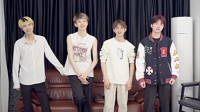 Beautifulboys-777 online show from April 13, 11:48 am