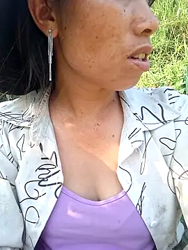 mo4mh online show from April 9, 9:36 am