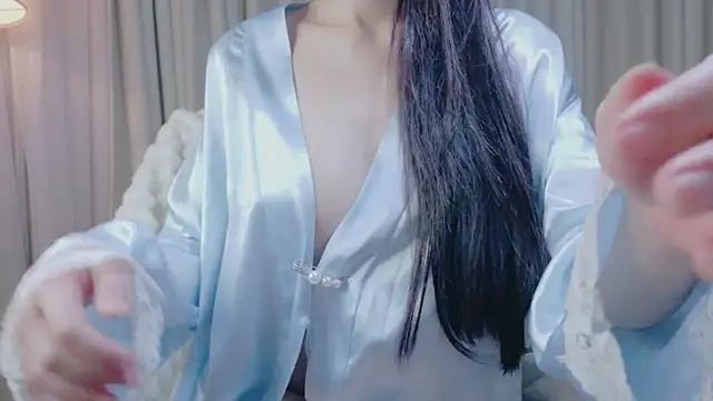 Snapshot of Vessi-babe chatting on February 27, 6:08 pm Vessi-babe online show from February 27, 6:08 pm