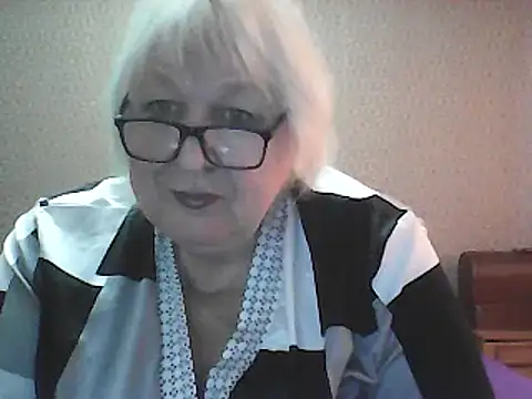 Alexia64231 online show from October 12, 1:10 pm