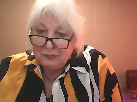 Alexia64231 online show from October 13, 1:22 pm