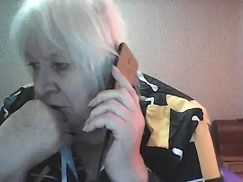 Alexia64231 online show from October 14, 1:34 pm
