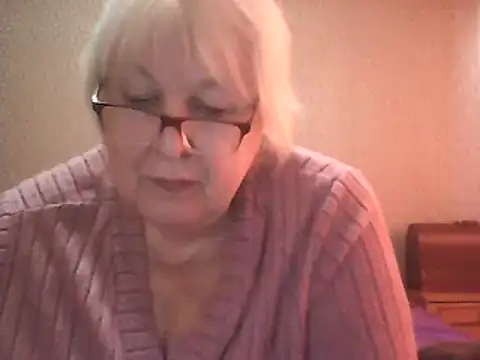 Alexia64231 online show from October 19, 5:30 am