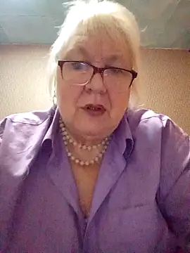 Alexia64231 online show from October 31, 3:18 am