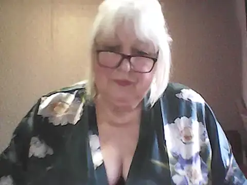 Alexia64231 online show from April 10, 12:21 pm