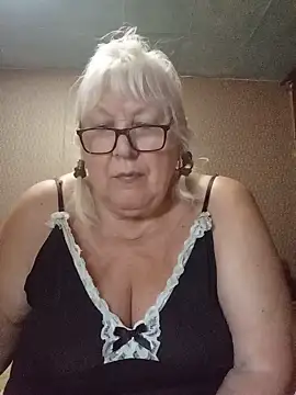 Alexia64231 online show from July 7, 9:41 pm