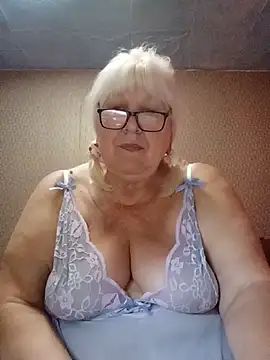 Alexia64231 online show from July 17, 1:56 am