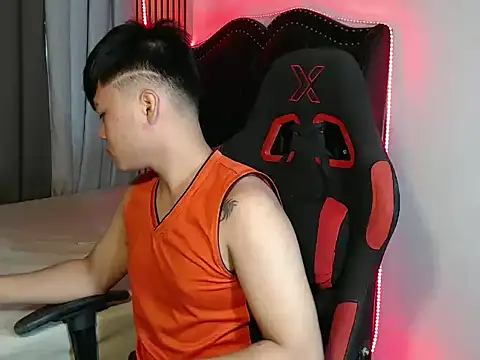 hot emman online show from January 7, 1:41 am