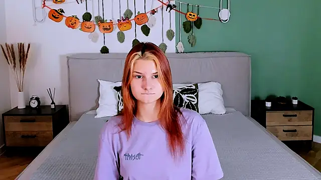 Snapshot of NightOpal chatting on November 1, 4:20 pm NightOpal online show from November 1, 4:20 pm