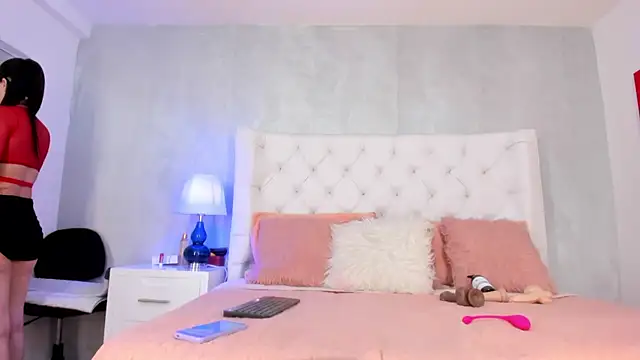 Snapshot of Yara_Bliss_ chatting on October 8, 2:14 pm Yara Bliss online show from October 8, 2:14 pm