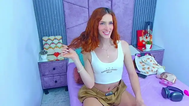 Emma Lodge online show from November 28, 6:43 pm