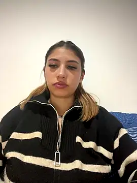 Snapshot of AriaBliss- chatting on November 4, 3:05 am AriaBliss- online show from November 4, 3:05 am