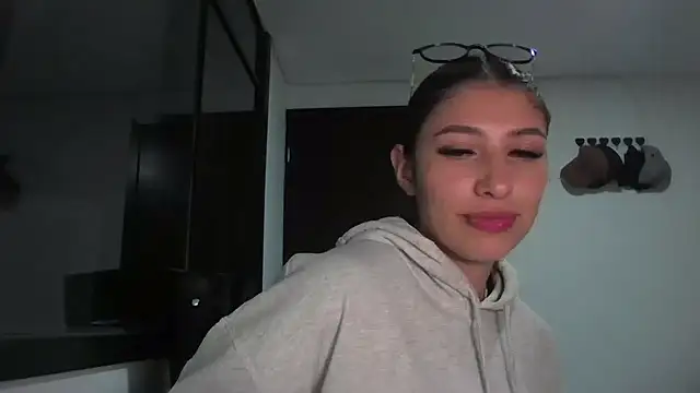 AriaBliss- online show from November 10, 5:06 am