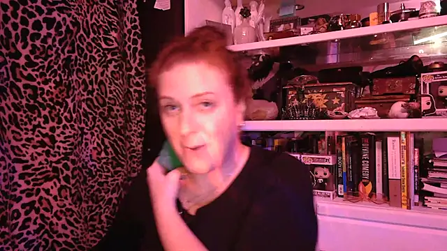 Snapshot of RasheleErotica chatting on December 5, 4:54 am RasheleErotica online show from December 5, 4:54 am