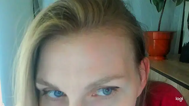 JuliaMuuun online show from June 2, 7:49 pm