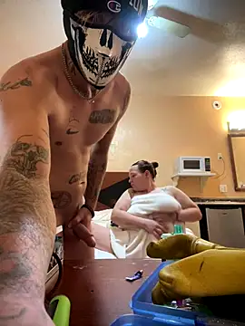 Step1s online show from November 29, 10:02 pm