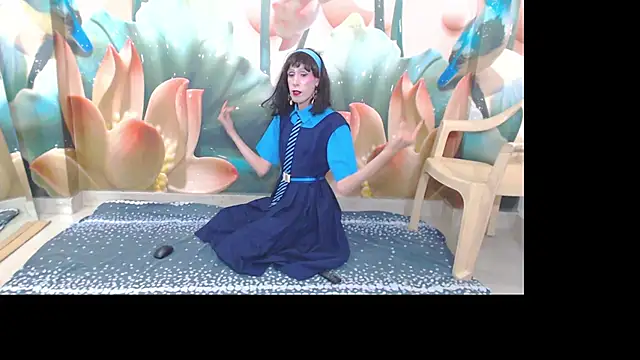 Snapshot of nishikapari389 chatting on June 14, 1:35 pm nishikapari389 online show from June 14, 1:35 pm