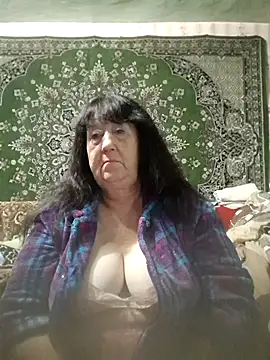 Snapshot of CrystalLime6411 chatting on October 3, 5:54 pm CrystalLime6411 online show from October 3, 5:54 pm